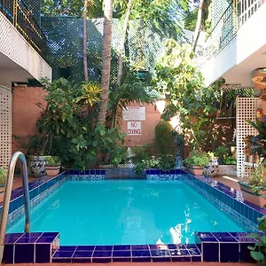 Towne Nassau